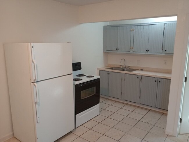 Building Photo - N Jefferson St