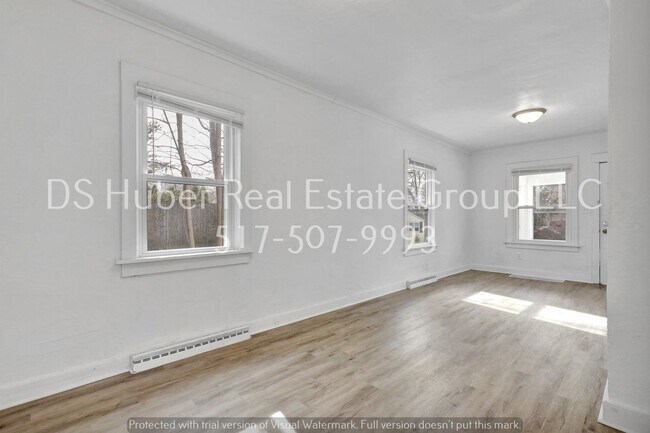 Foto del edificio - 1105 McCullough Lansing, MI 48912