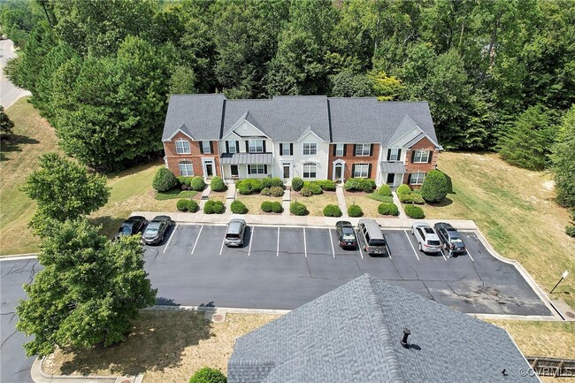 Building Photo - 444 Kingscote Ln