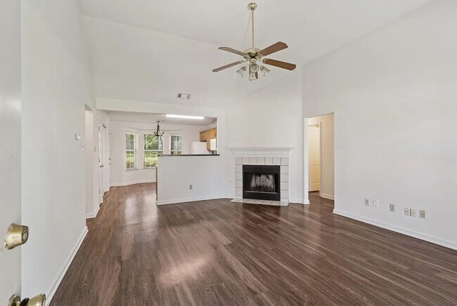 Building Photo - Charming 3 bedroom 2 bath home in Oakland