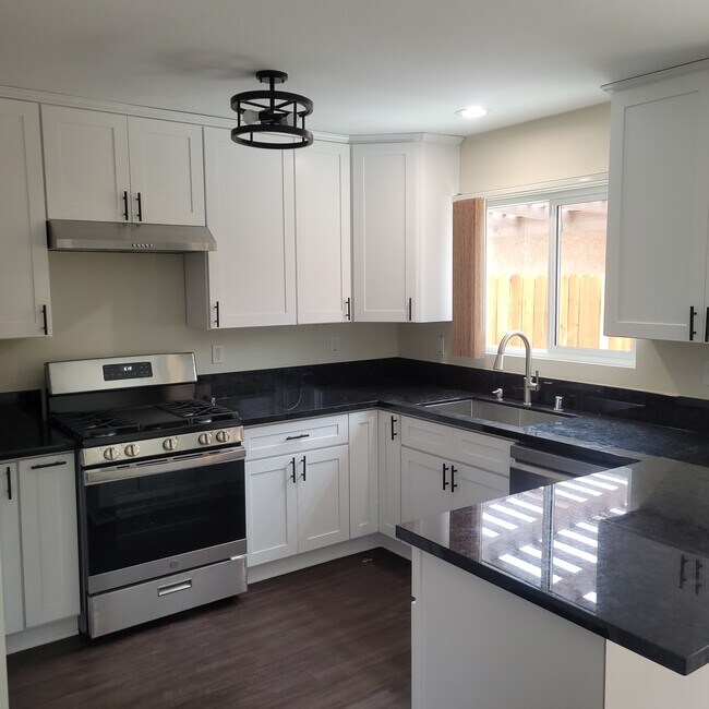 Foto del edificio - 991 Willow Ave
