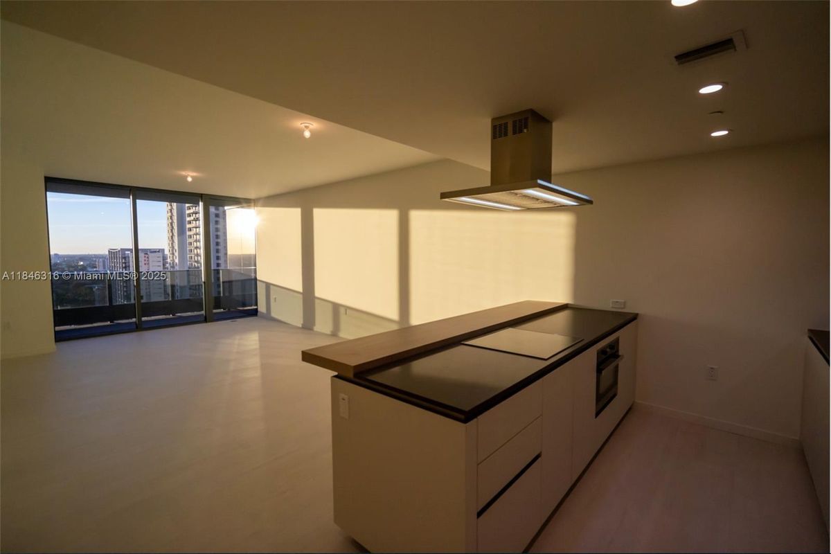 Foto del edificio - 1000 Brickell Ave