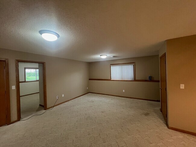Foto del edificio - 4702 Curran Ct
