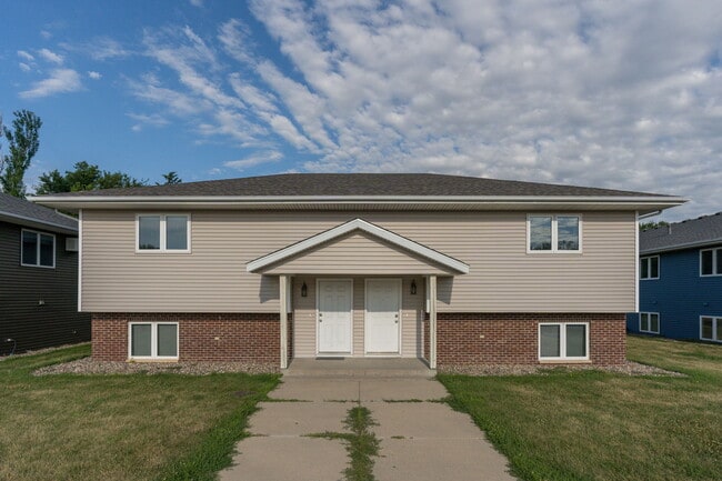 Building Photo - 119 Balcerzak Dr
