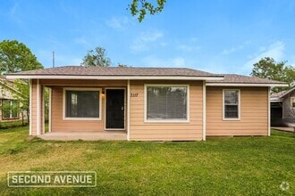 Building Photo - 7117 Weyburn St