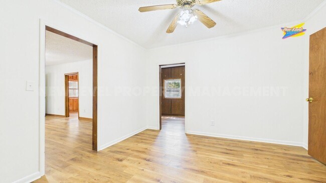 Foto del edificio - 323 N Elizabeth St
