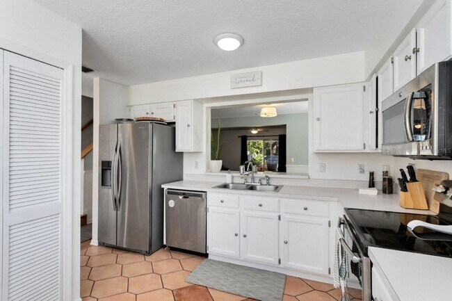 Foto del edificio - 4258 E Weeping Willow Cir