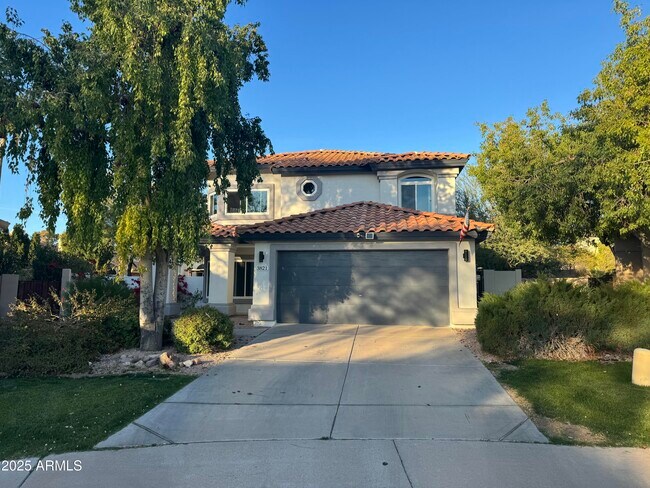Building Photo - 3821 N Sawtooth Cir