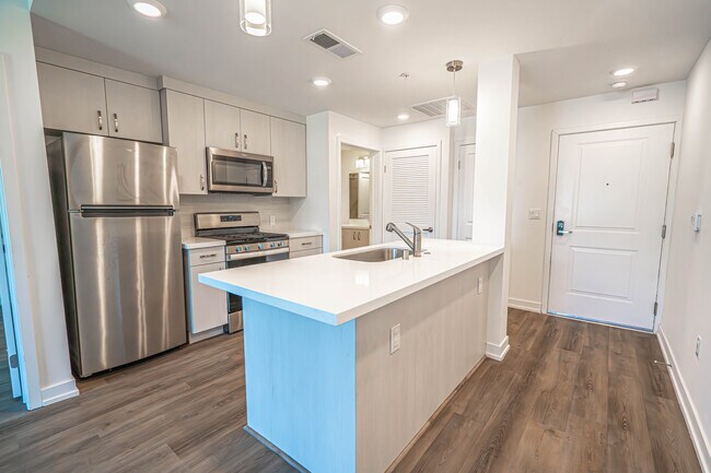 Foto del edificio - Monticello Apartment Homes