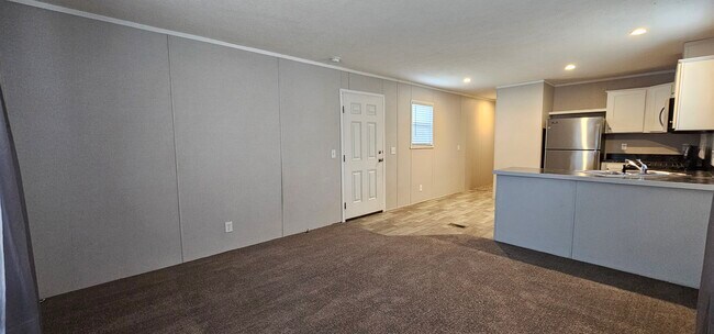 Building Photo - 154 Birch Ct