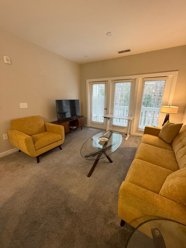 Building Photo - The Greens at Arboretum