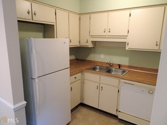 Building Photo - 314 Harwell Ave