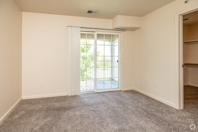 1BR, 1BA - 831 SF - CROSS CREEK I