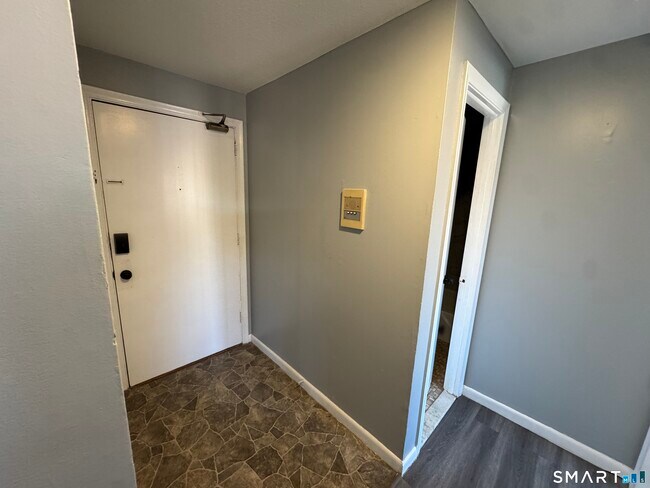 Foto del edificio - 958 Wethersfield Ave