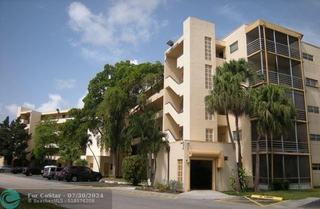 Building Photo - 4111 Stirling Rd