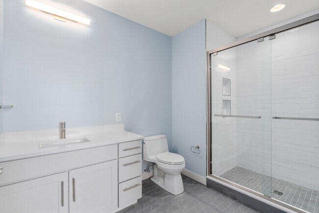 Building Photo - 136 Babcock St