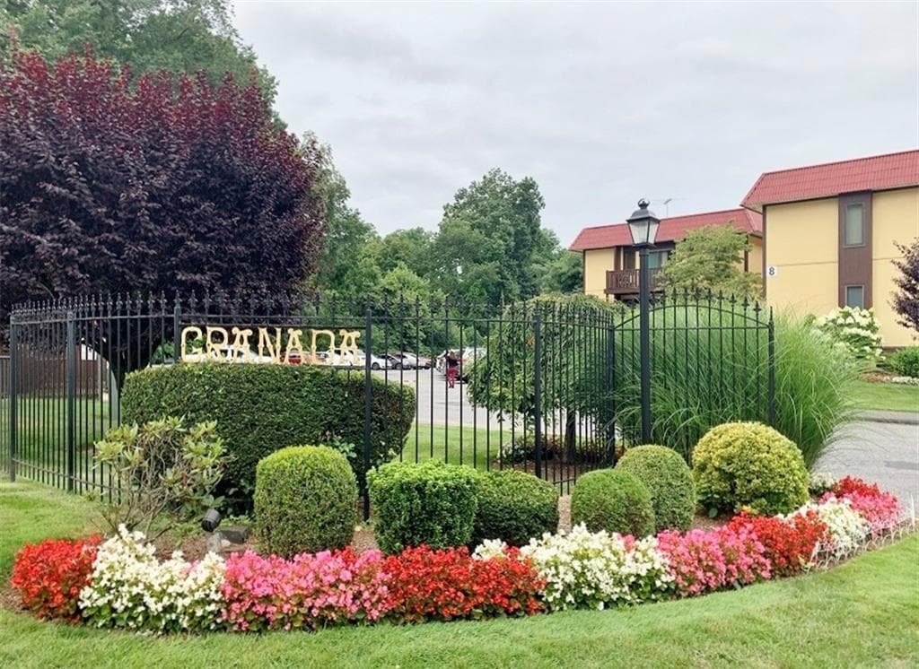 6 Granada Cres Unit 6, White Plains, NY 10603 Condo for Rent in White