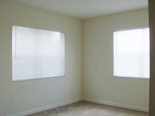 Foto del edificio - 4610 Pga Blvd