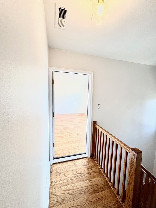 Foto del edificio - 4816 W Henderson St