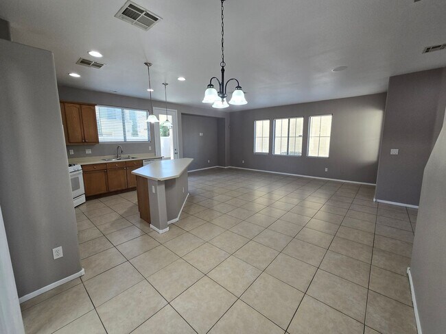 Foto del edificio - Beautiful 3 Bedroom Home located within North Las Vegas Manicured HOA - $1895 off Feb 2026 - Ask ...