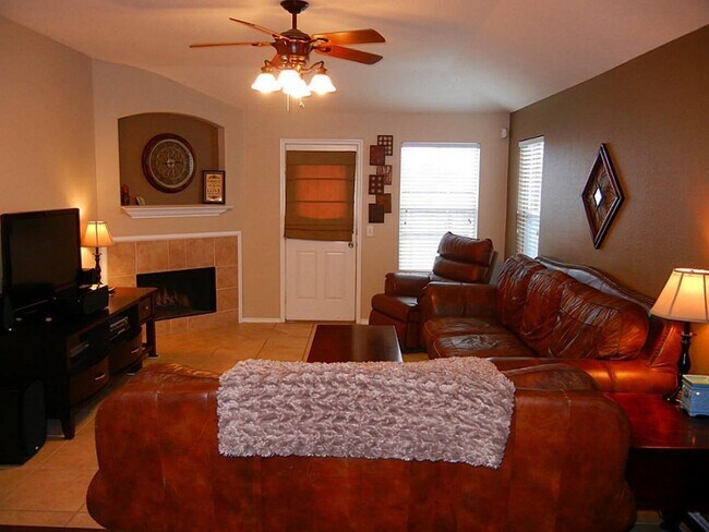 Building Photo - 5935 Water Violet Ln