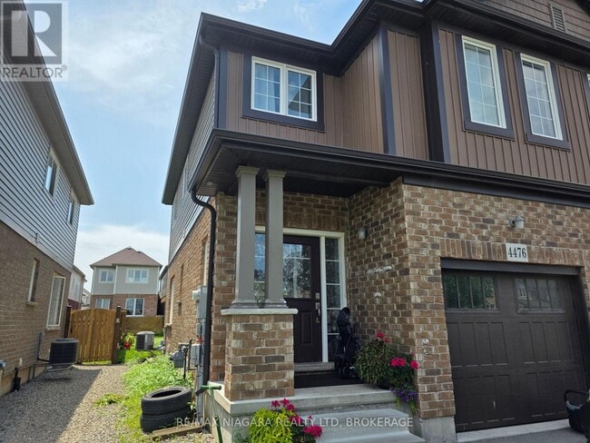 Building Photo - 4476 Shuttleworth Dr