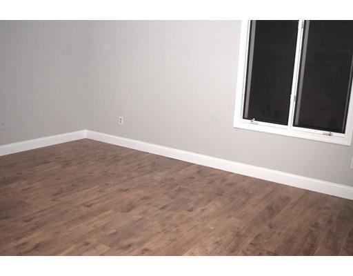 Building Photo - 17 Hilltop Ln