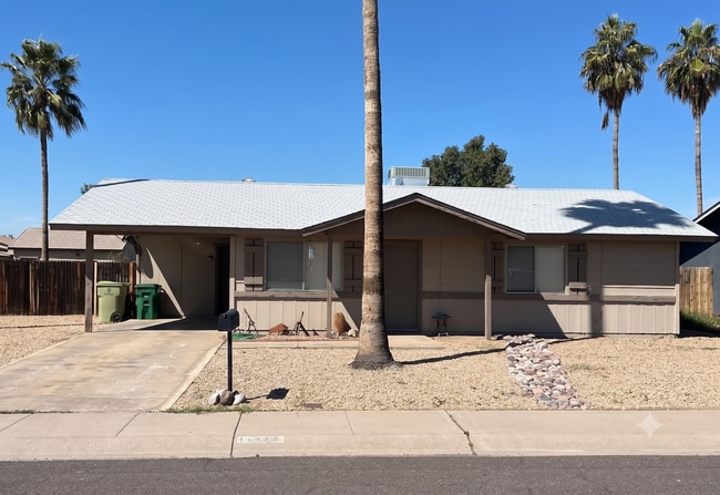 Building Photo - 11412 N 57th Dr