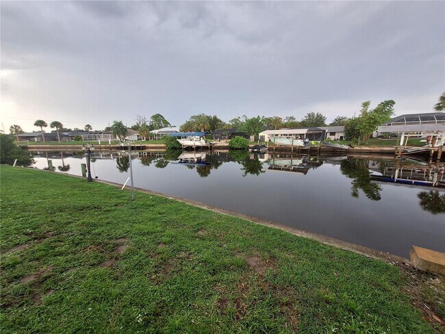 Building Photo - 4050 Yucatan Cir