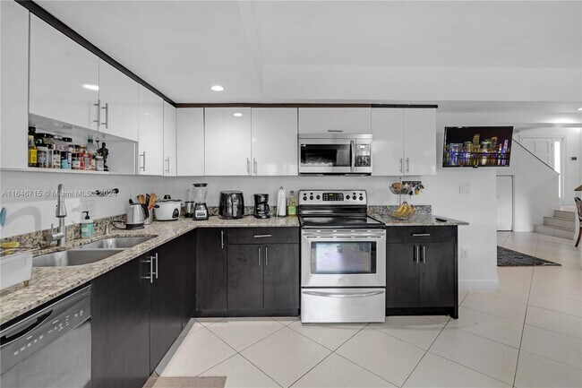 Foto del edificio - 931 NW 106th Ave