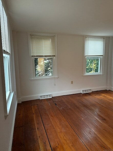 Foto del edificio - 259 Old Whitfield St