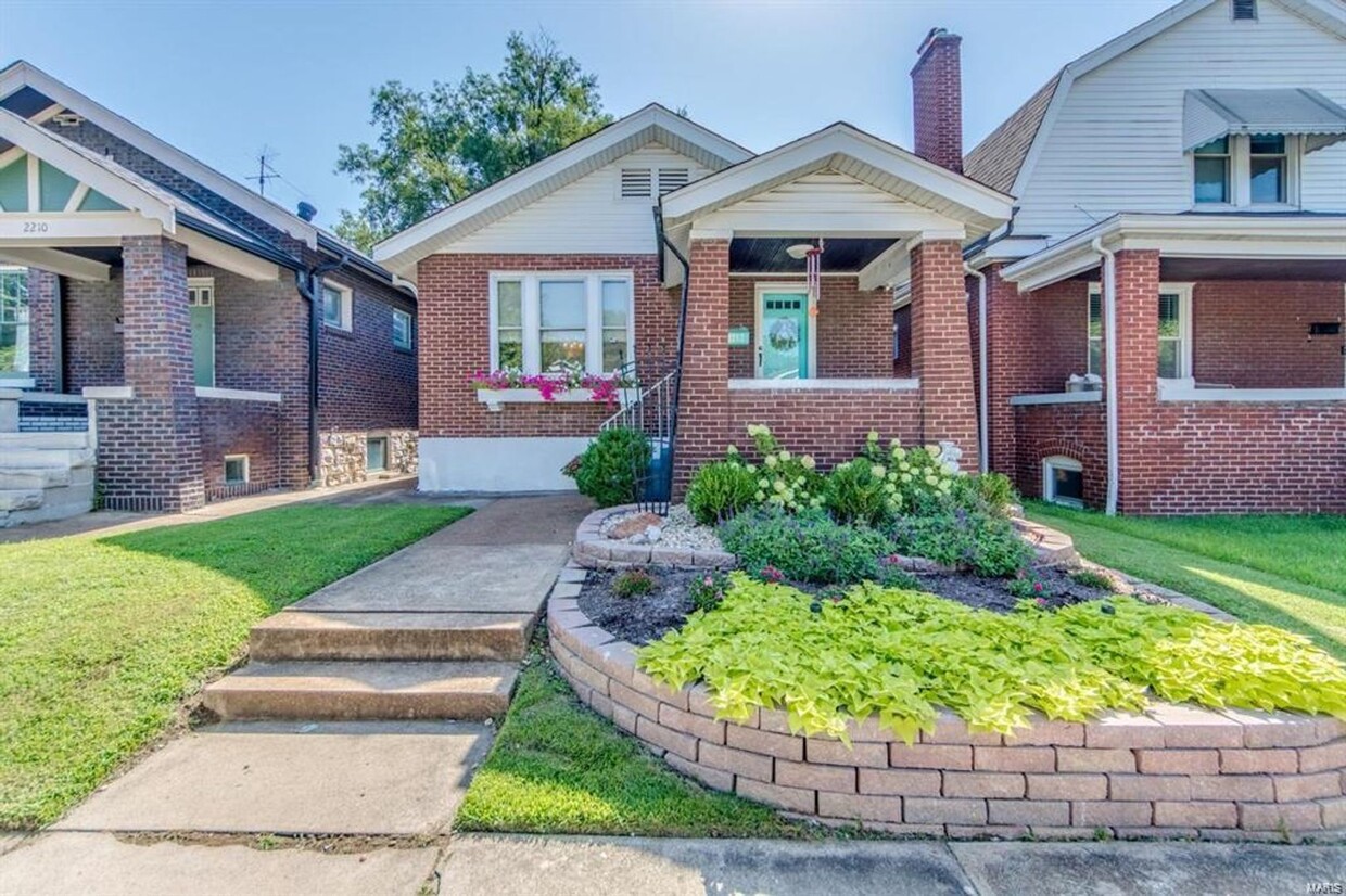 Primary Photo - 2212 Richert Pl