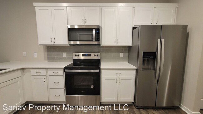 Foto del edificio - 3 br, 3 bath House - 2424 SW Plaza Pkwy