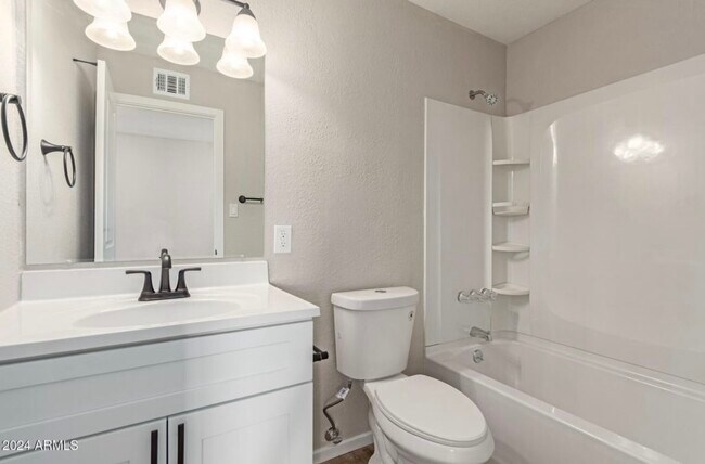 Foto del edificio - 3540 W Monterey Way