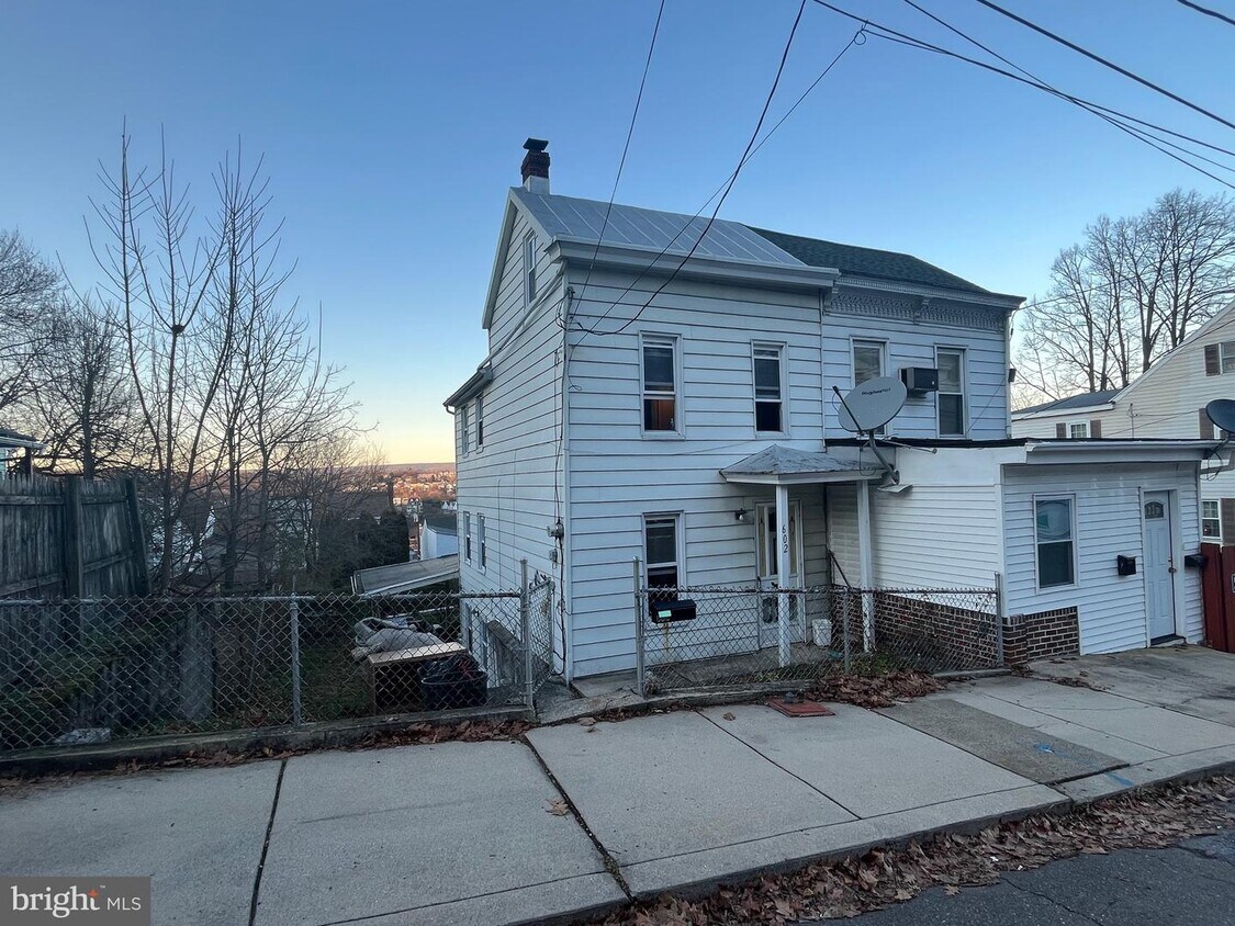 602 Pierce St, Pottsville, PA 17901 House Rental in Pottsville, PA