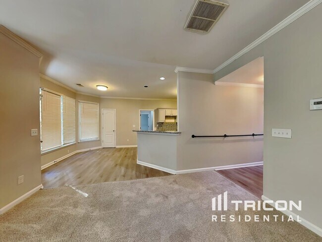 Building Photo - 257 Winding Waters Ct