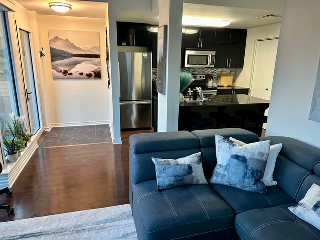 Building Photo - 250 Lett St