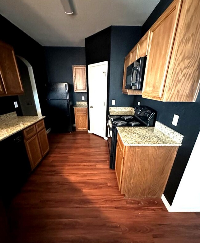 Foto del edificio - AVAILABLE NOW; APPLY TODAY ON OUR WEBSITE -1 MONTH FREE