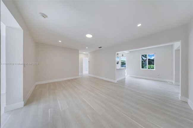 Foto del edificio - 4420 SW 4th St