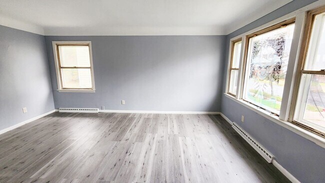 Foto del edificio - Rent ready!