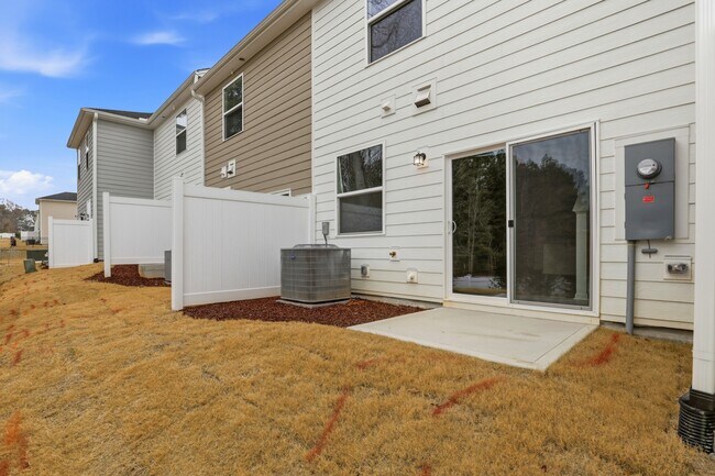 Foto del edificio - 10608 Brookside Reserve Rd