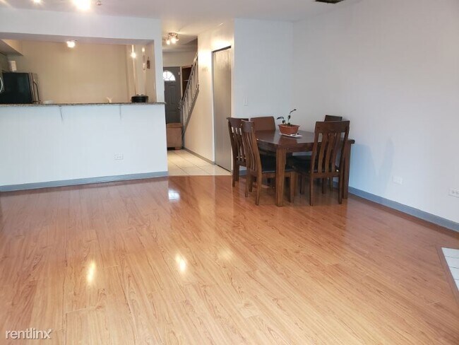 Foto del edificio - 2 br, 2.5 bath Townhome - 1755 Nature Ct