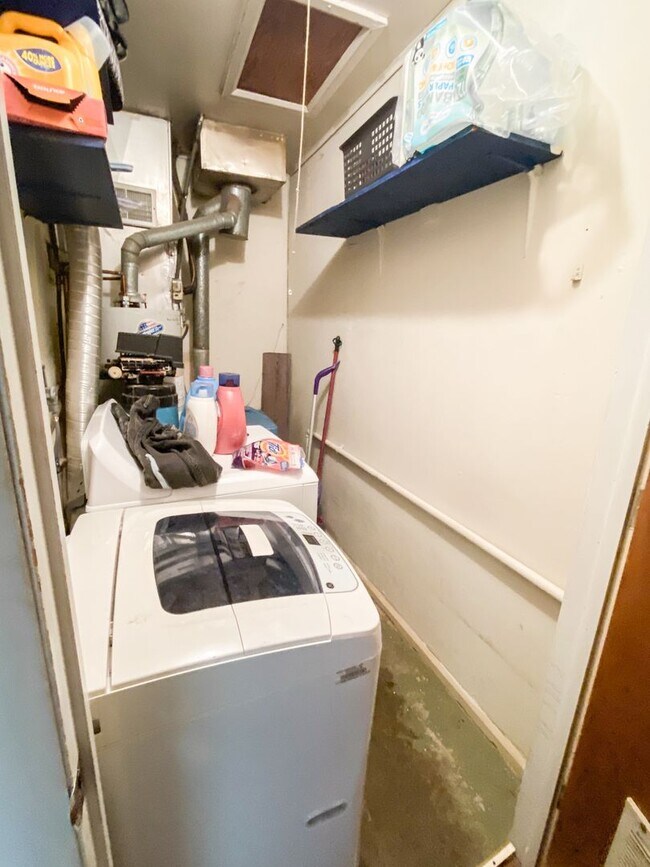 Foto del edificio - 3 Bedroom 1 Bath House with Beautiful Scenery