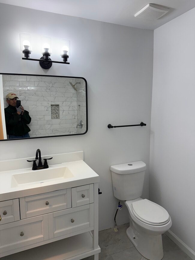 Building Photo - 4624 BURNS RD NW