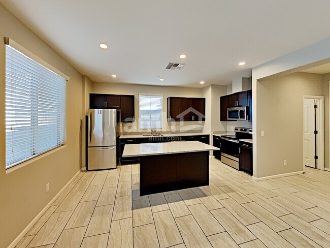 Foto del edificio - 20749 W Point Ridge Rd