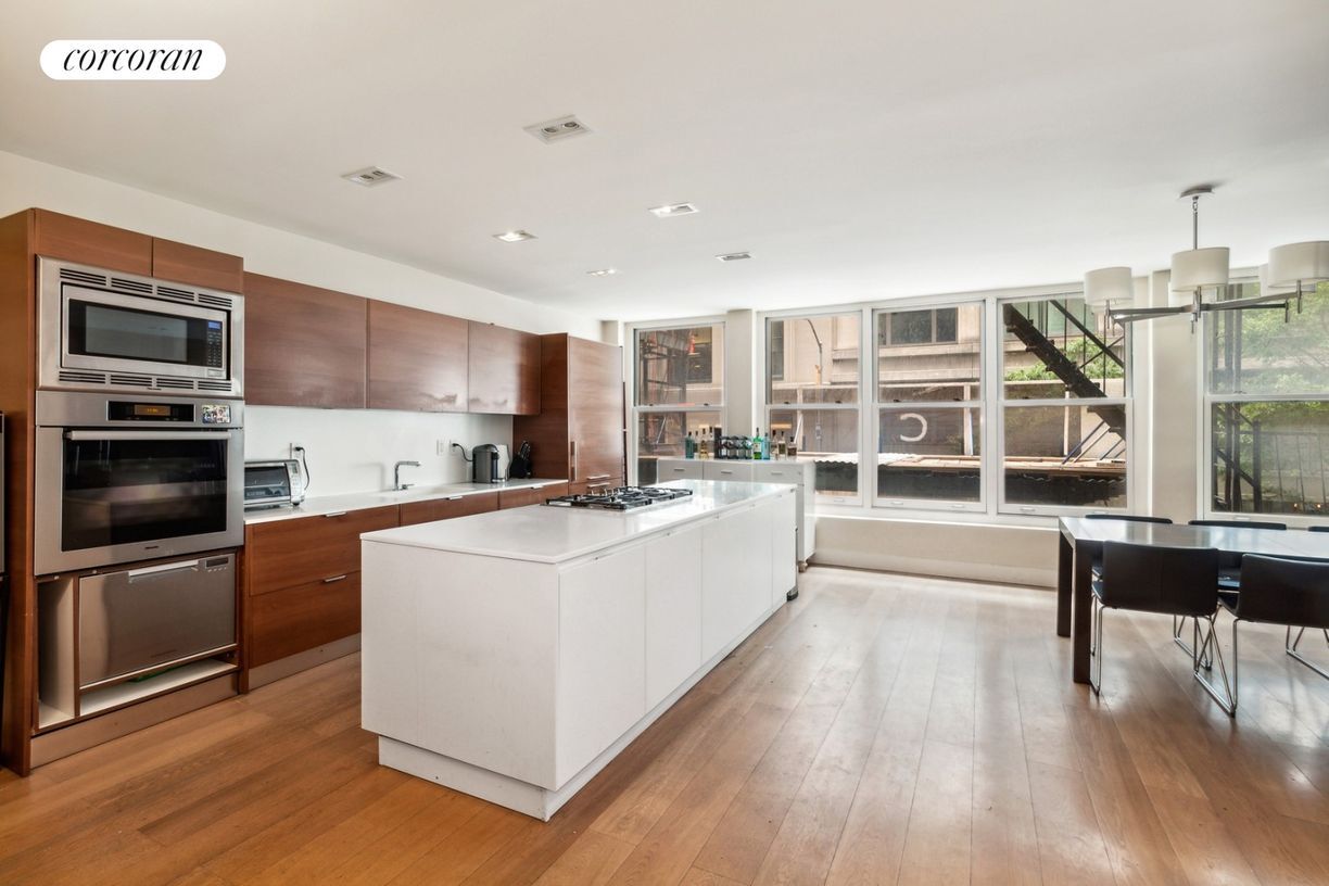 Foto principal - 5 W 21st St