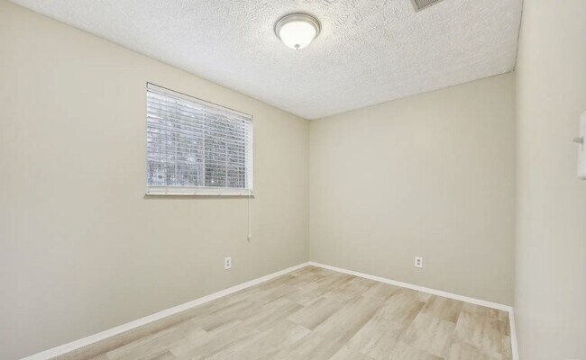 Foto del edificio - 2080 Singer Way