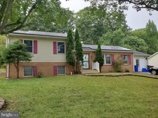 Building Photo - 12200 Lemar Ct