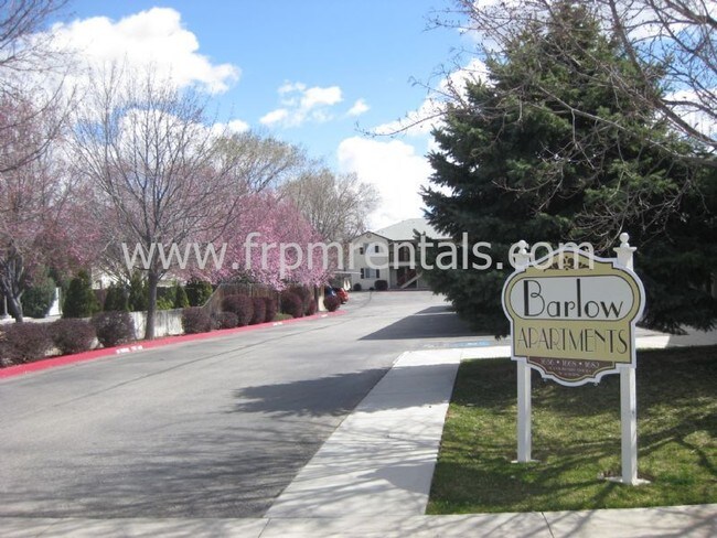 Building Photo - 1668 S Barlow Ln