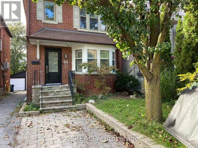 Photo du bâtiment - 54 Latimer Ave